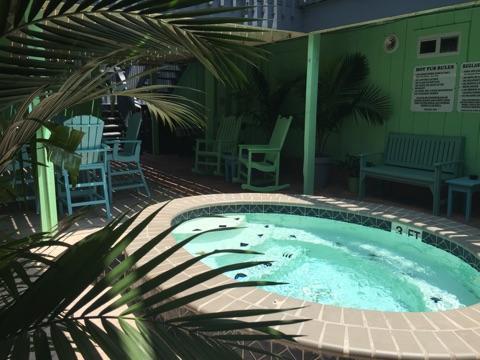 Upper Deck Hotel And Bar - Adults Only 南帕诸岛 外观 照片